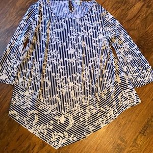 Floral Navy Blue/White Est 1948 Blouse size 18/20W